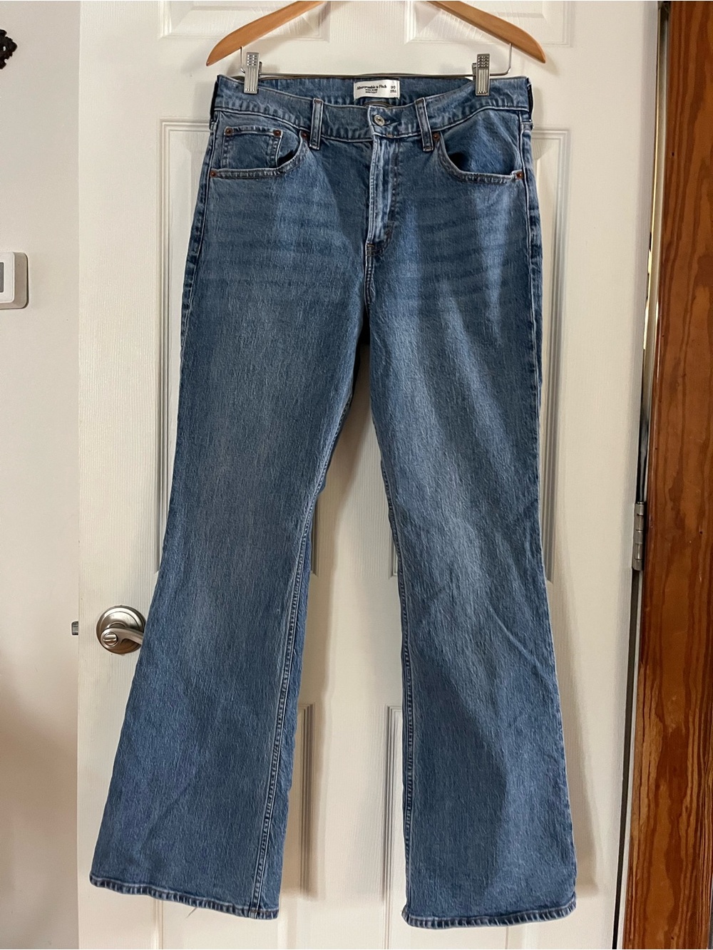 Abercrombie & Fitch Medium Blue Boot cut Jeans Size 30